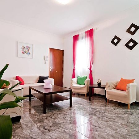 Apartamentos Aqui Me Quedo Madrid Exterior foto